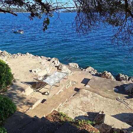 Apartman Ena By The Sea Prizba Exterior foto