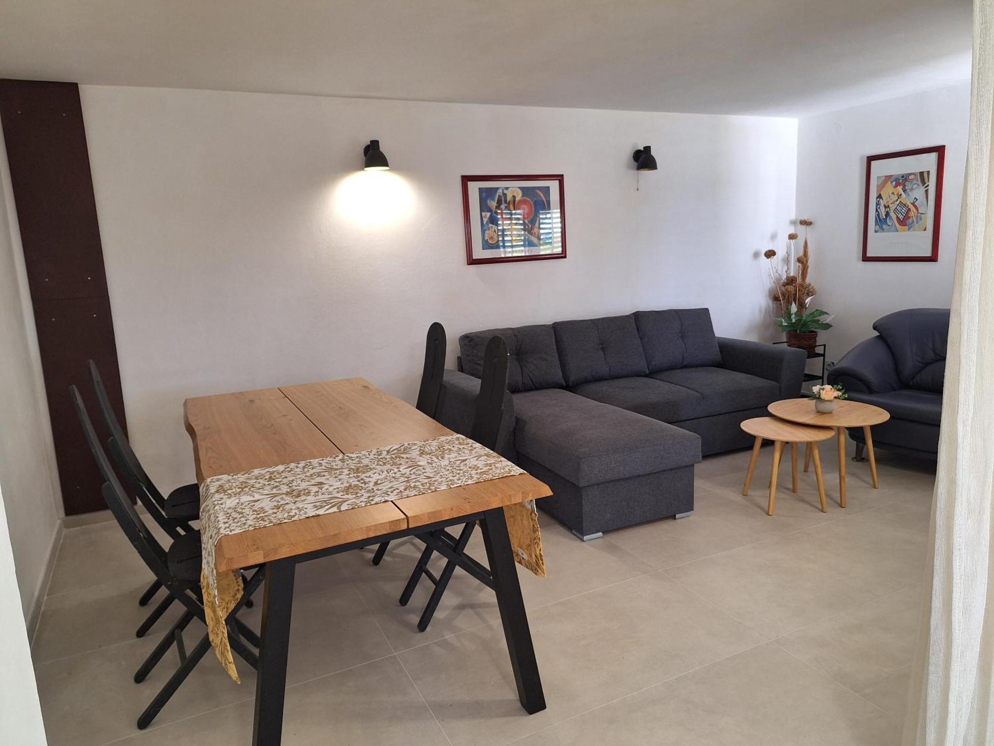 Apartman Ena By The Sea Prizba Exterior foto