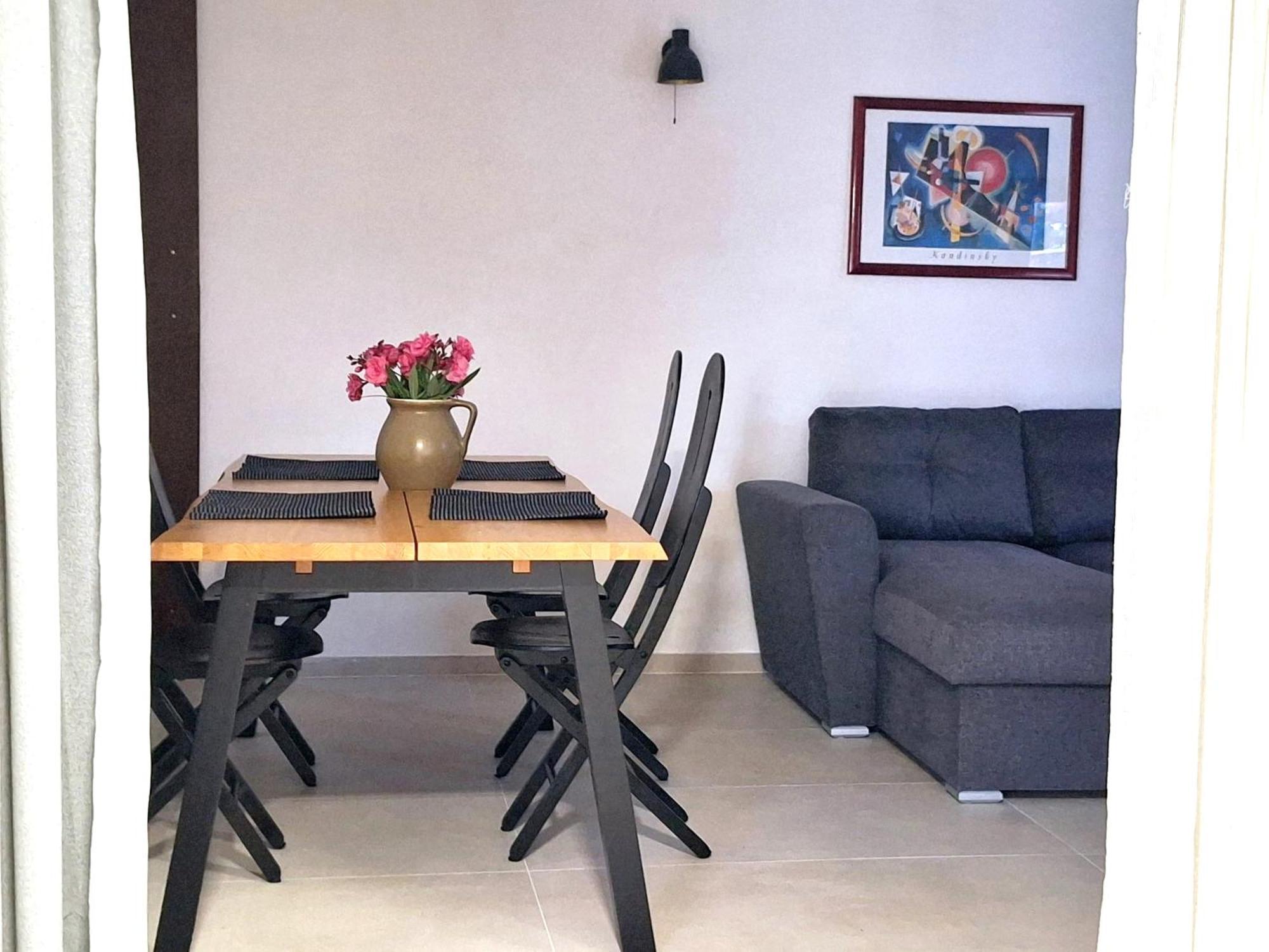 Apartman Ena By The Sea Prizba Exterior foto