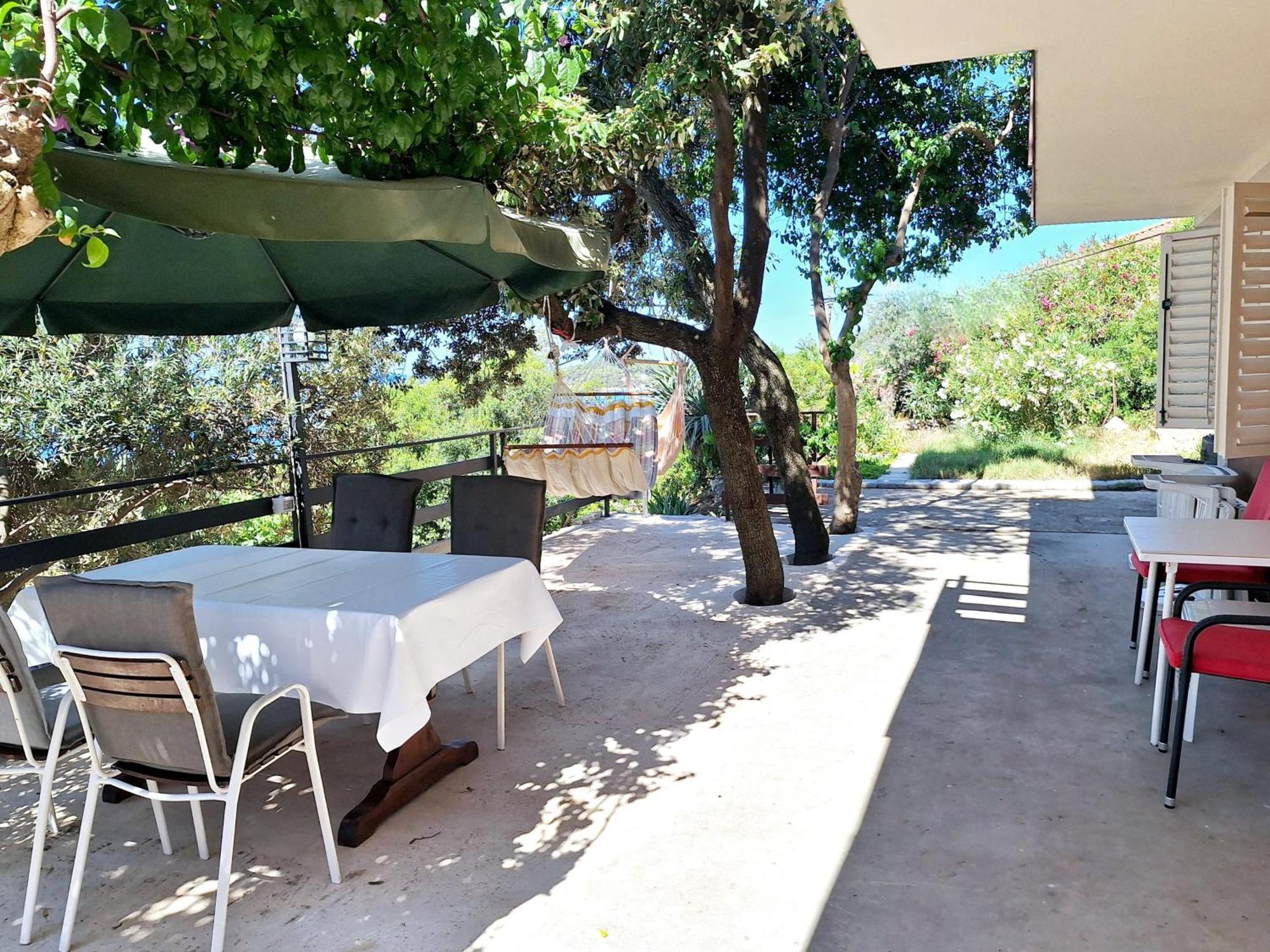 Apartman Ena By The Sea Prizba Exterior foto