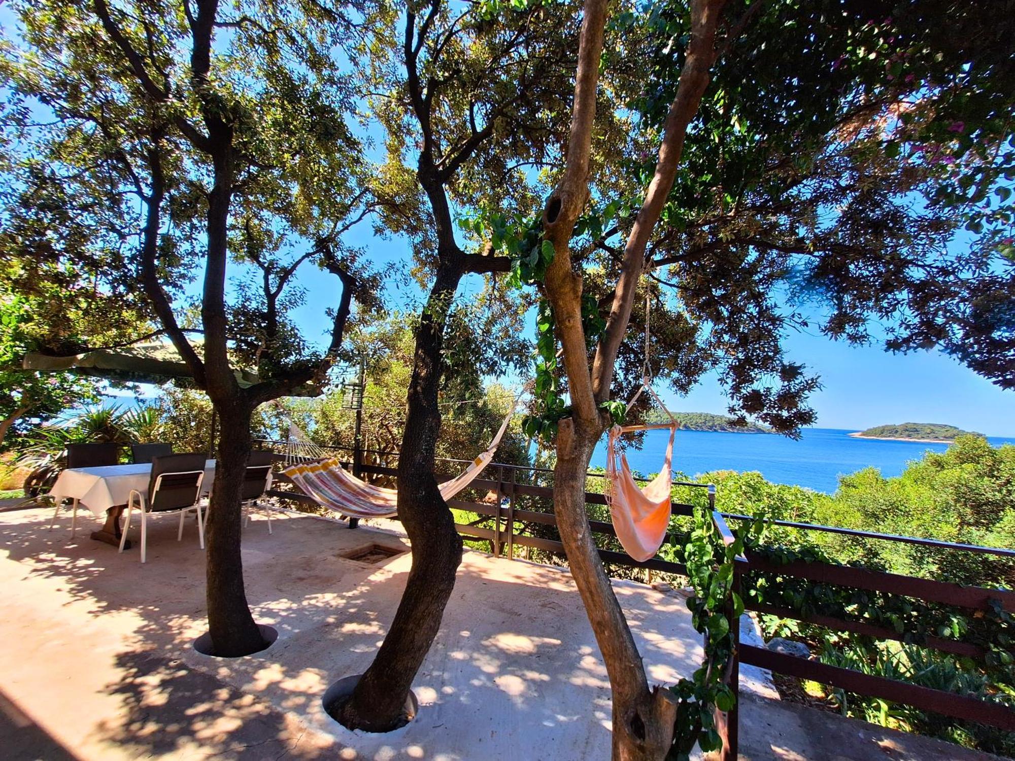Apartman Ena By The Sea Prizba Exterior foto