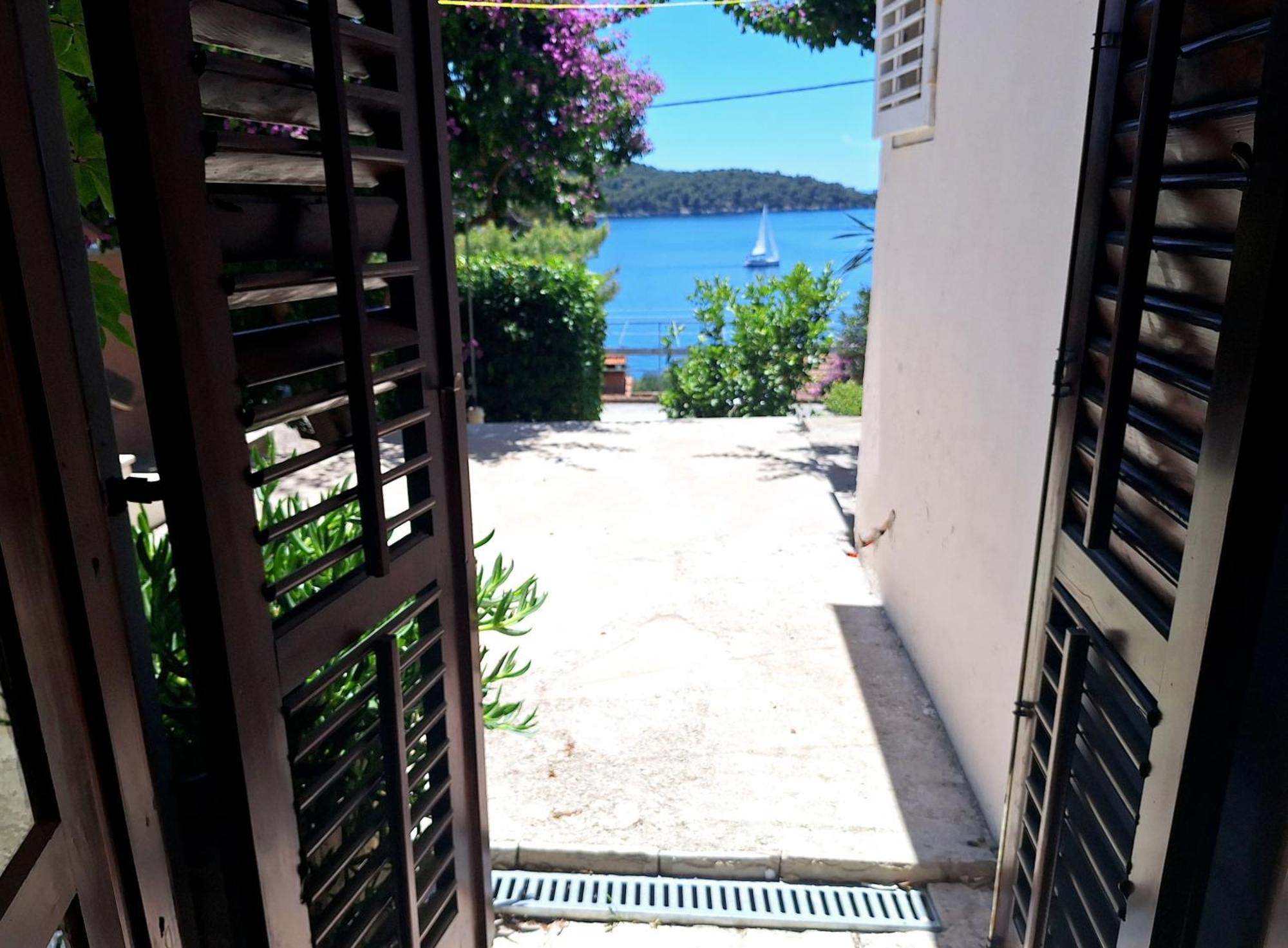 Apartman Ena By The Sea Prizba Zimmer foto